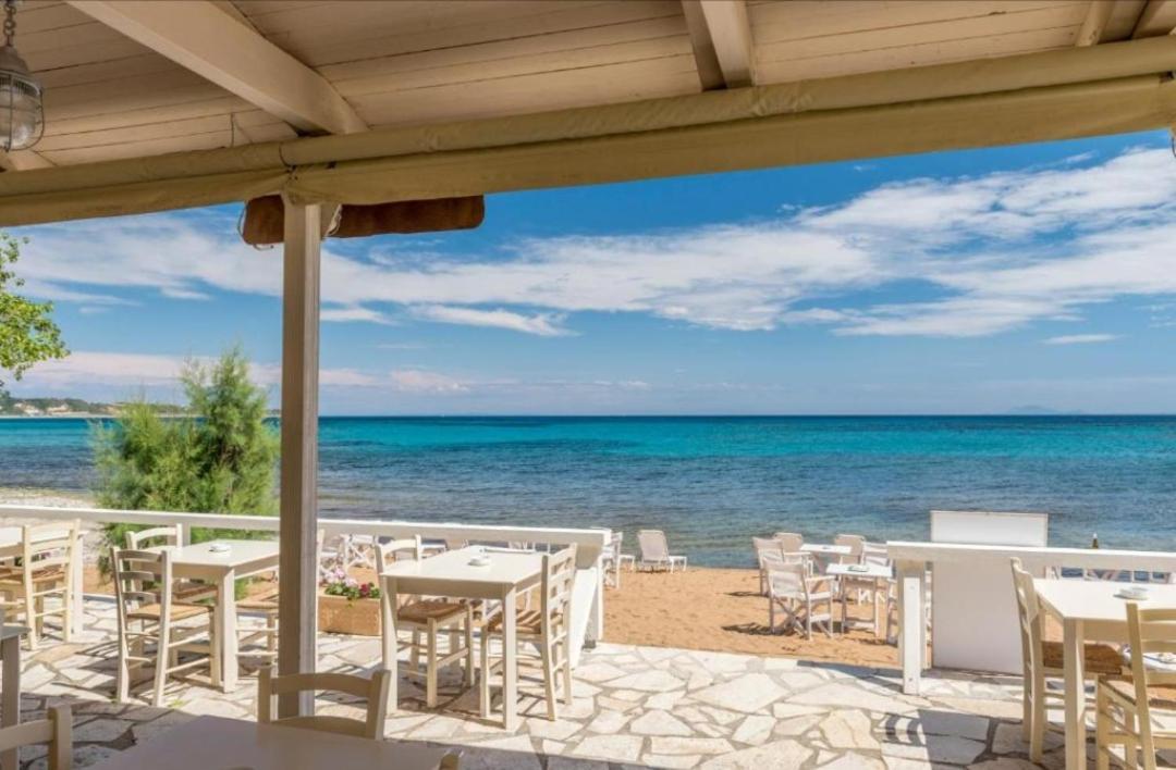 Southbank Seafront Apartments Katelios Bagian luar foto