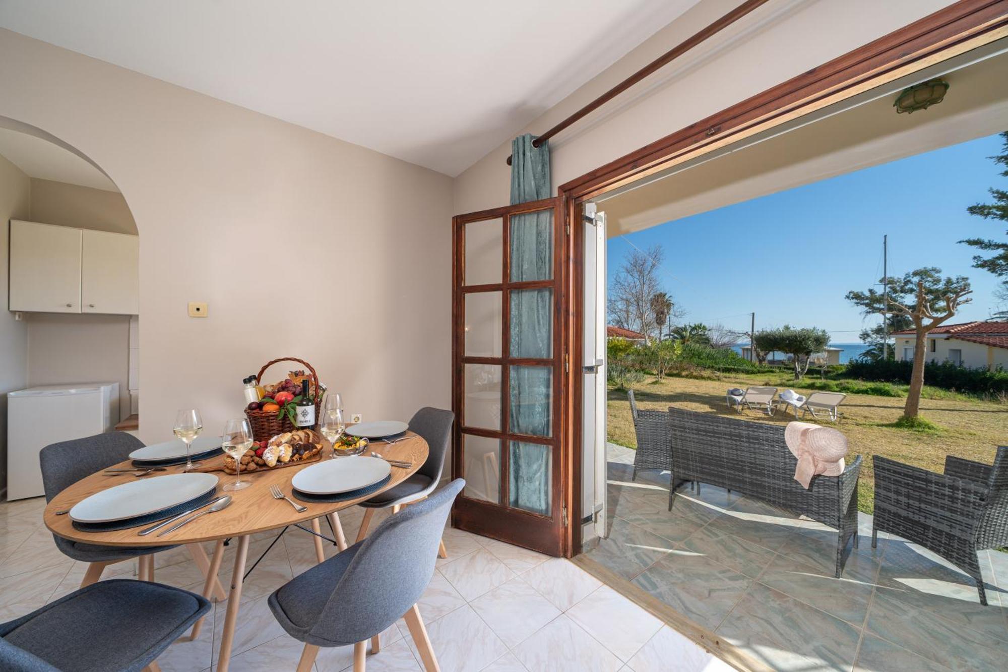 Southbank Seafront Apartments Katelios Bagian luar foto