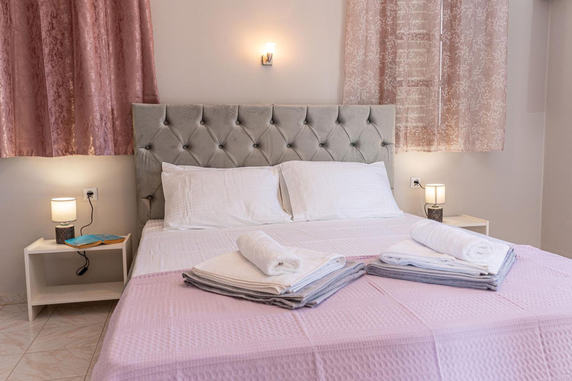Southbank Seafront Apartments Katelios Bagian luar foto