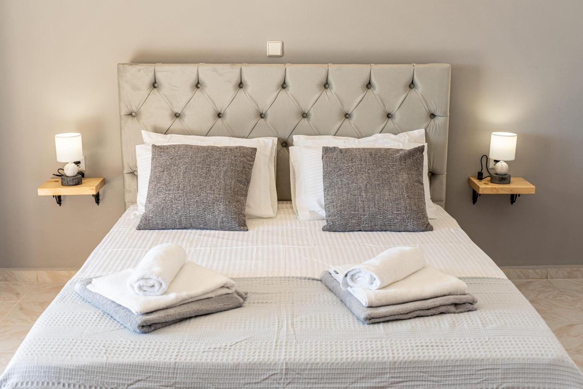Southbank Seafront Apartments Katelios Bagian luar foto